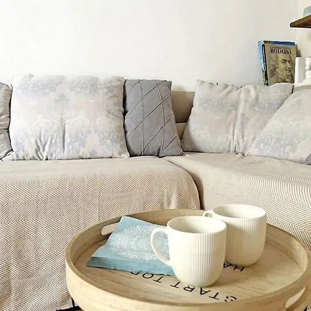 Appartement 9, Centro