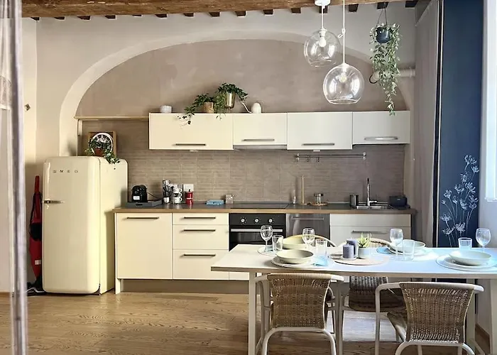 Appartement 9, Centro Parme